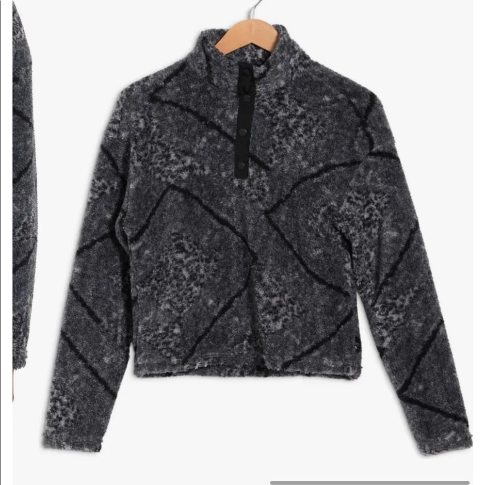 Marika Tyra Faux Teddy Fur Pullover Sweatshirt - Picture 2 of 3